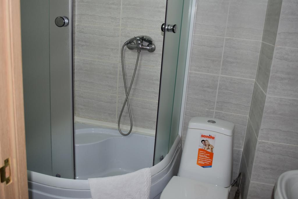 Bayterek Hotel Astana Oda fotoğraf