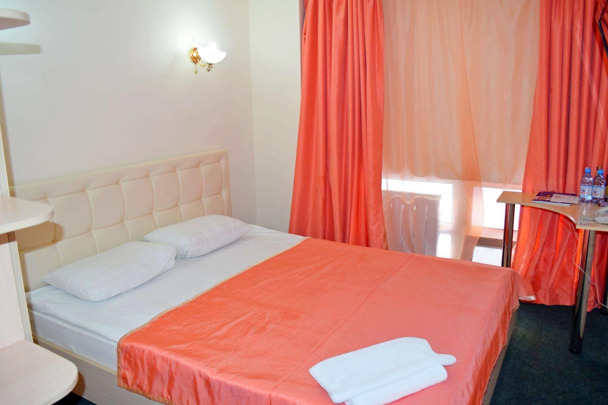Bayterek Hotel Astana Dış mekan fotoğraf